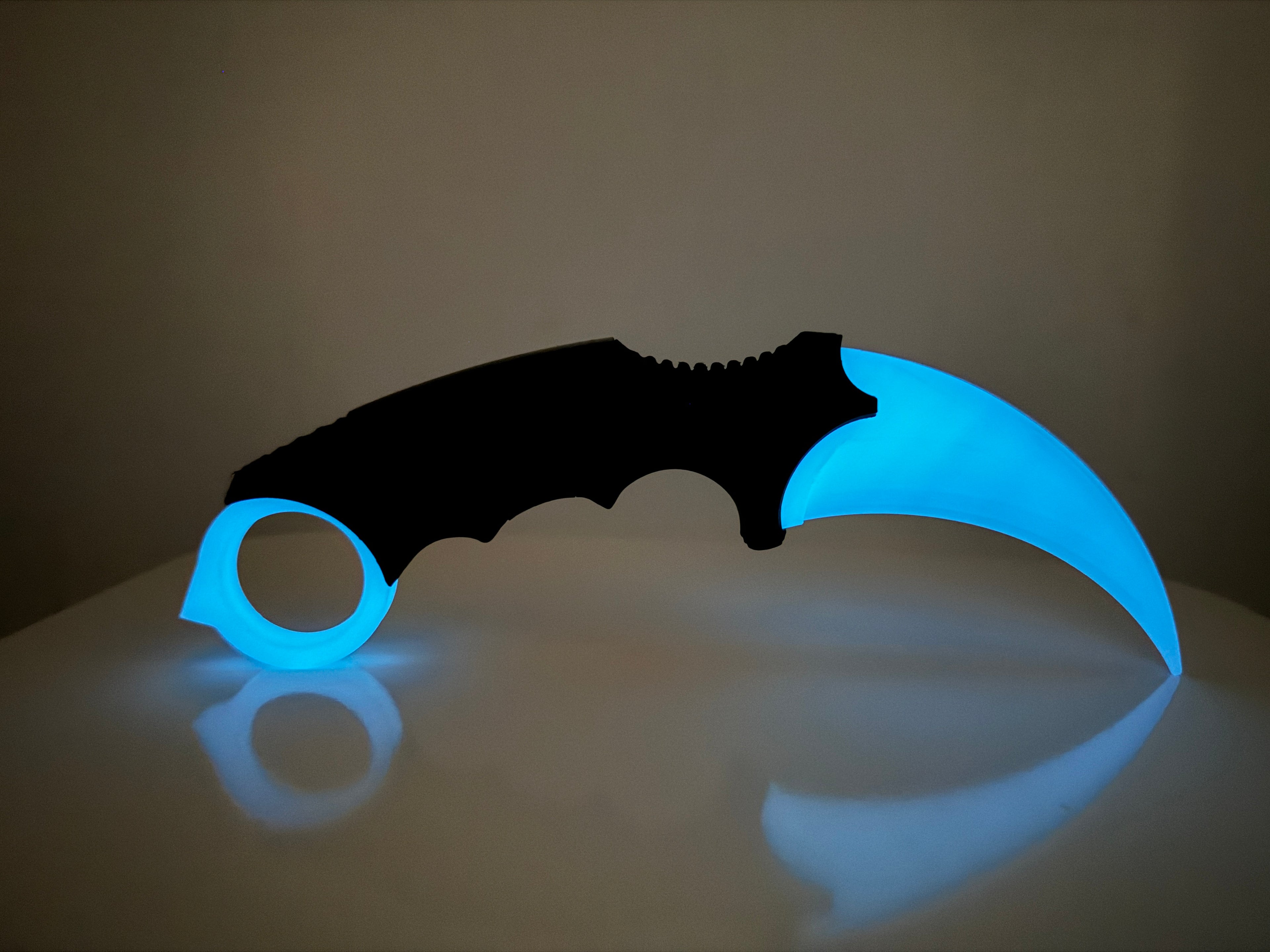 Karambit Night Blue (świecący w ciemności)